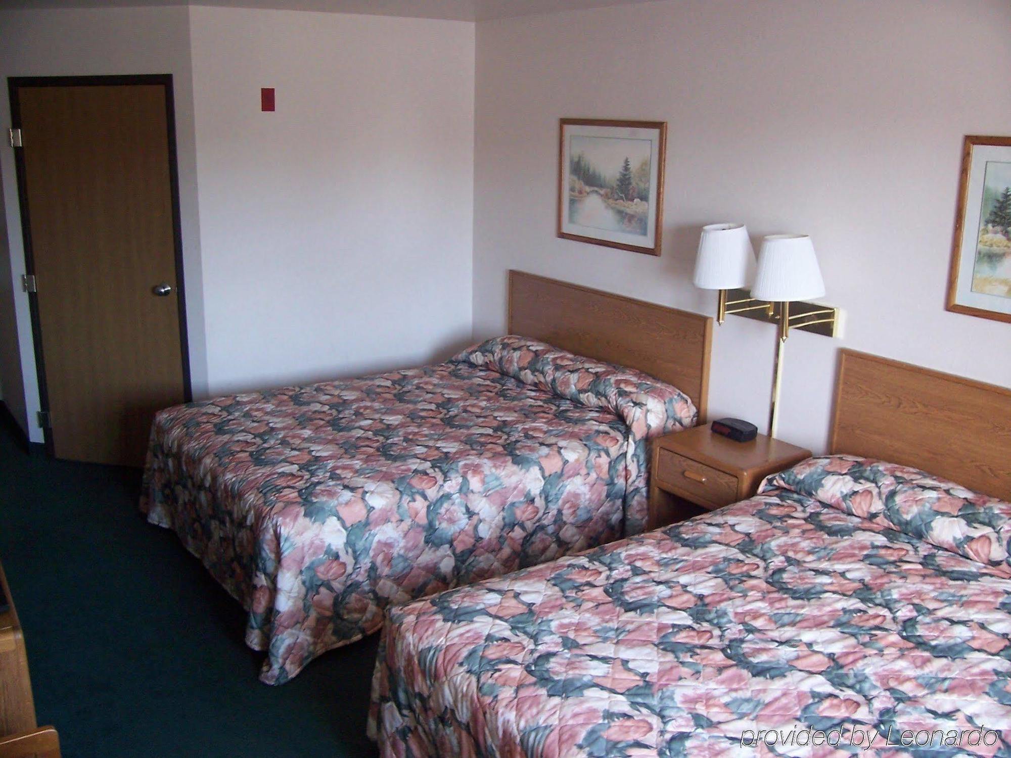 Budget Host Inn & Suites North Branch Cameră foto
